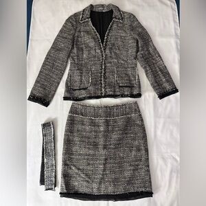 Ann Taylor Fine Italian Fabric Matching Tweed Set - Blazer & Knee Length Skirt